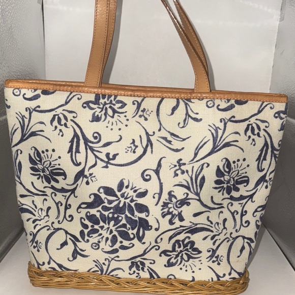 Lauren Ralph Lauren small wicker bottom floral  tote - Picture 6 of 16